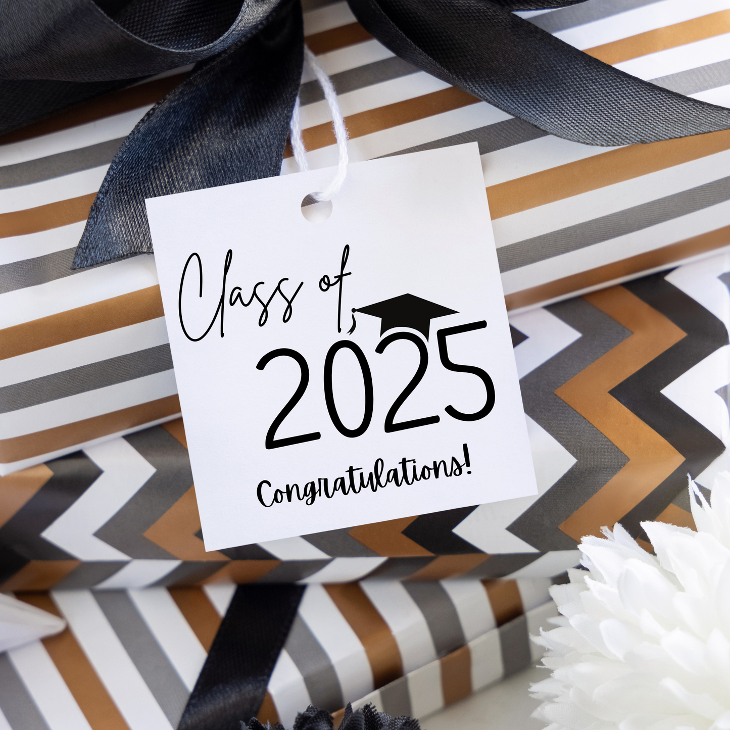 Class of 2025 Graduation Square Gift Tag Simple Modern Minimalist Printable